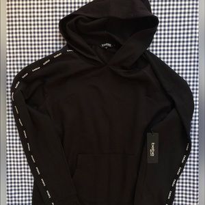 BLACK HOODIE 🦋🥀 BEBE